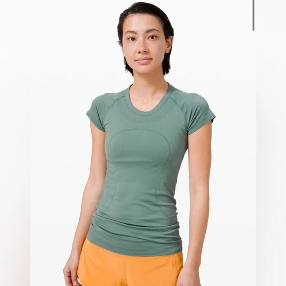 Lululemon Swiftly Tech Short Sleeve Crew shirt in Tidewater Teal size 6 - Picture 1 of 8